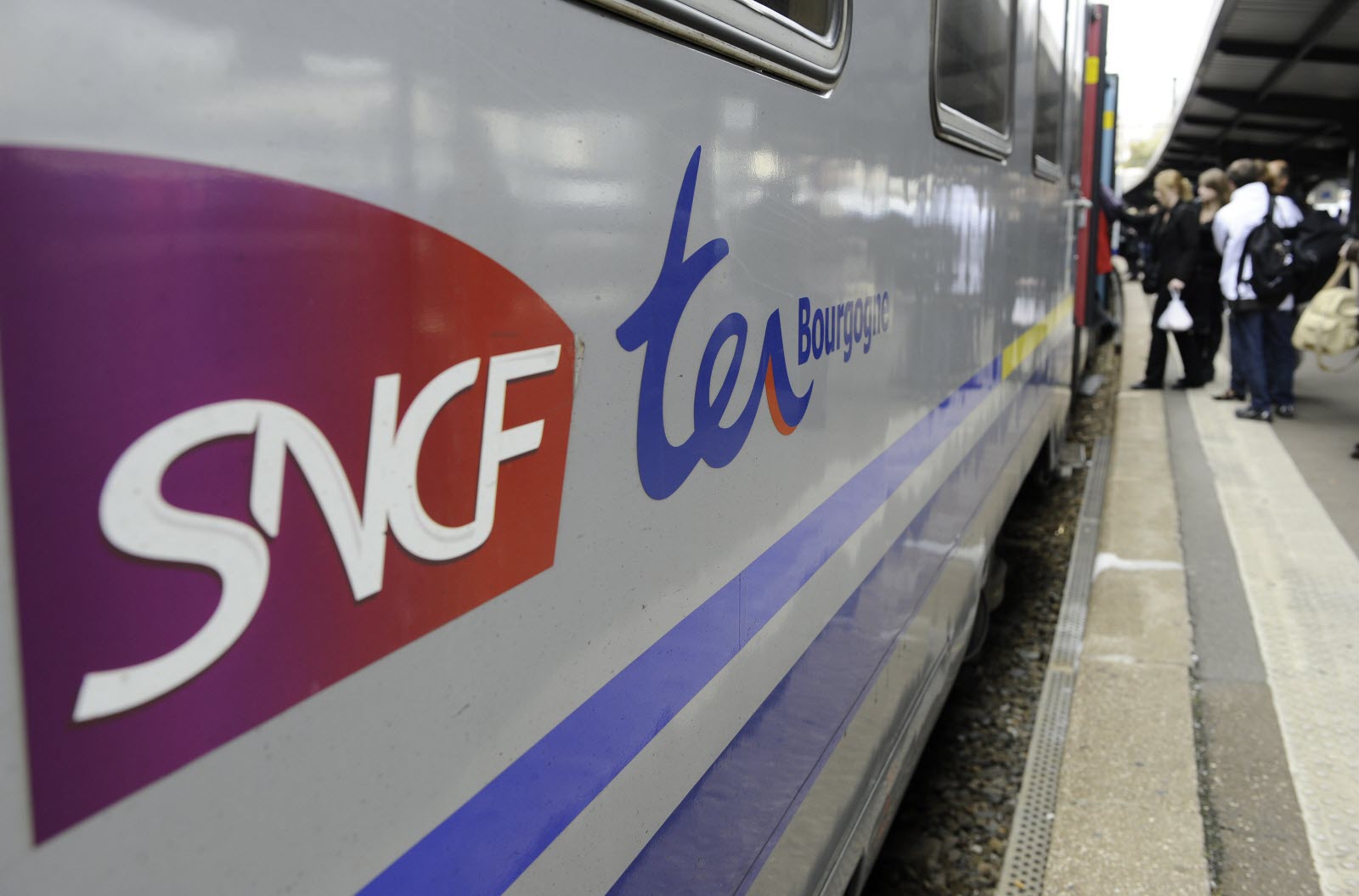 découvrez les tarifs ter bourgogne-franche-comté pour planifier vos déplacements en train régional à prix avantageux. informations à jour sur les prix, abonnements et réductions.